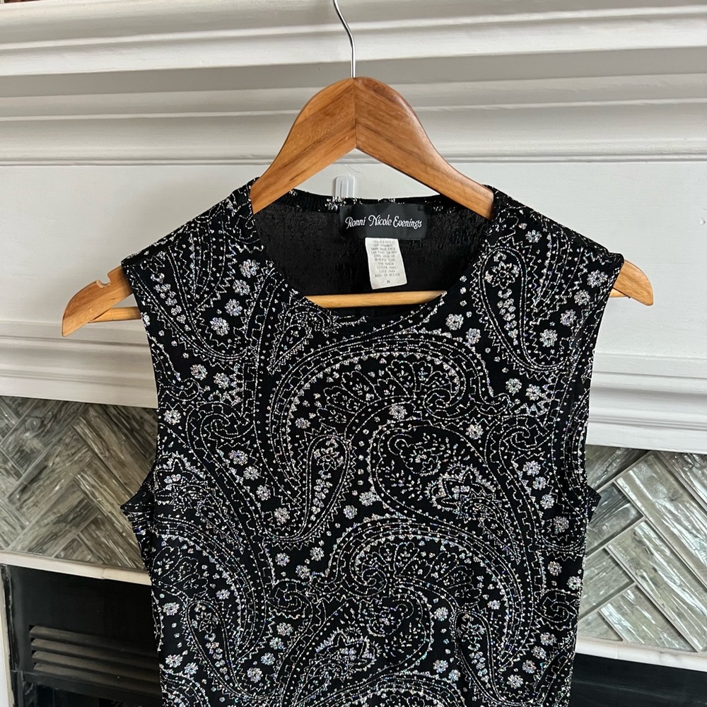 RONNI NICOLE EVENINGS Shimmery STRETCH Holiday GLITTER Slinky SPARKLING Top M